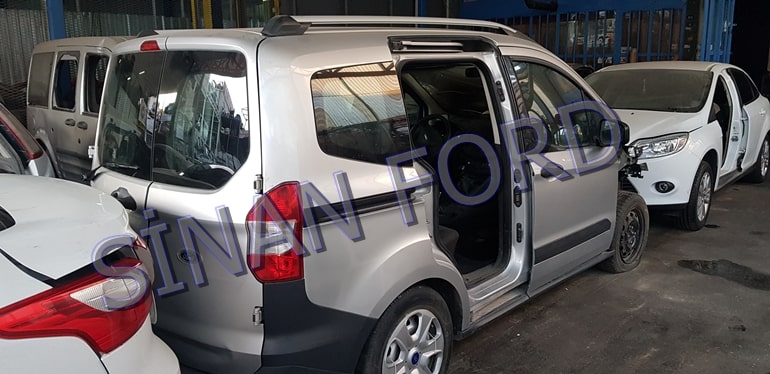 ford-tourneo-courier-resim (5)